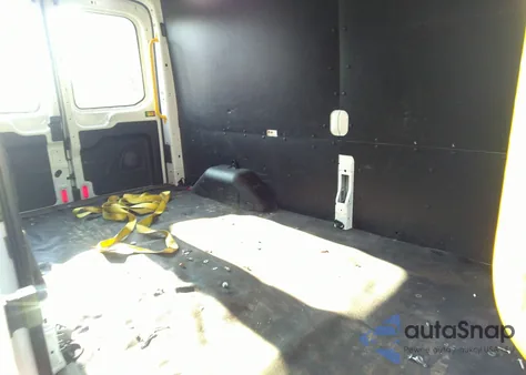 2020 Ford Transit-250 z USA, uszkodzony, nr VIN 1FTBR1C89LKB03111